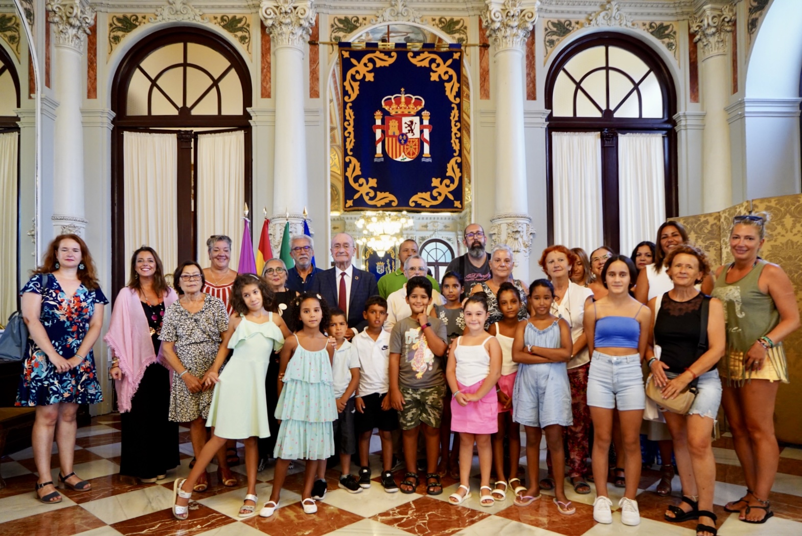 EL AYUNTAMIENTO RECIBE A LOS NIÑOS Y NIÑAS SAHARAUIS DEL PROGRAMA ‘VACACIONES EN PAZ’