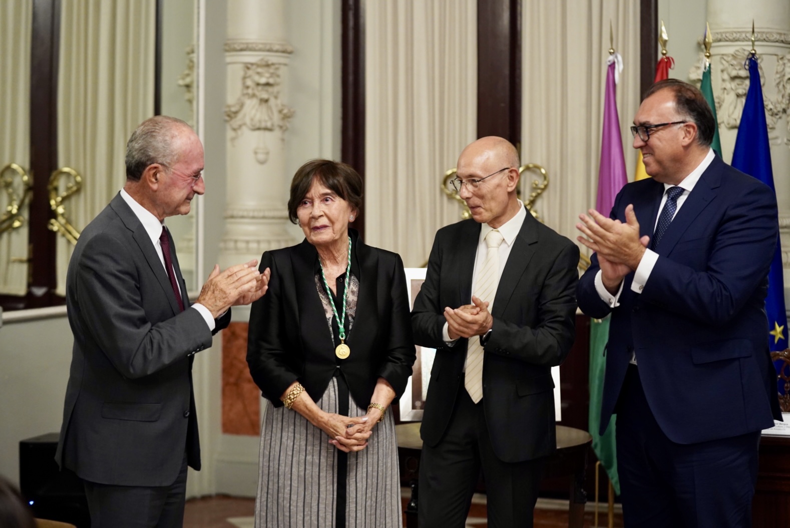 EL AYUNTAMIENTO ACOGE EL ACTO DE ENTREGA DEL PREMIO "ELIO ANTONIO DE LEBRIJA" (Abre en ventana nueva)