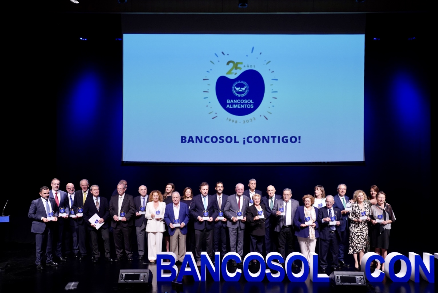ENTREGA DE RECONOCIMIENTOS CON MOTIVO DEL XXV ANIVERSARIO DE BANCOSOL