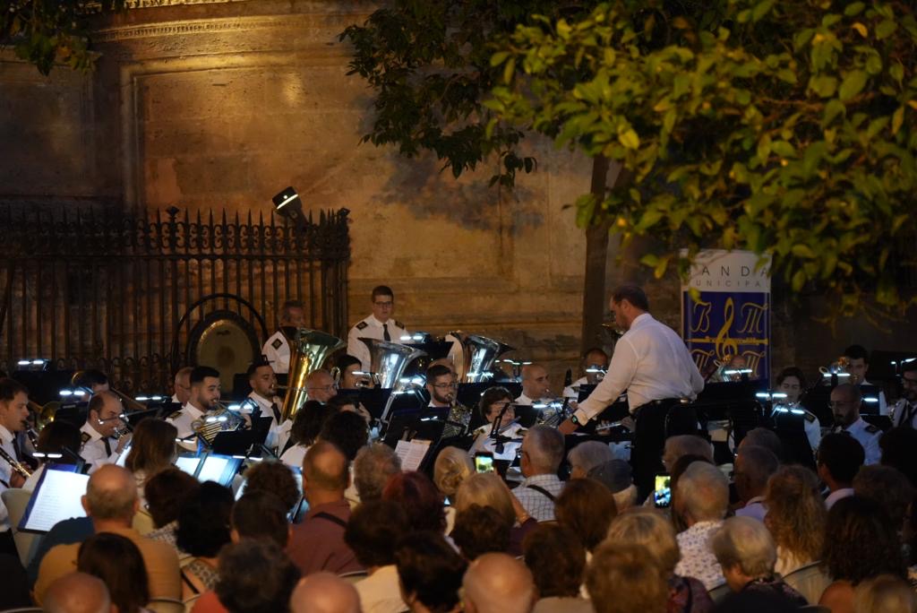 LA BANDA MUNICIPAL DE MÚSICA OFRECE EL DOMINGO UN CONCIERTO MONOGRÁFICO DEDICADO AL MAESTRO ALONSO CON EL REESTRENO DE UNA DE SUS OBRAS (Abre en ventana nueva)