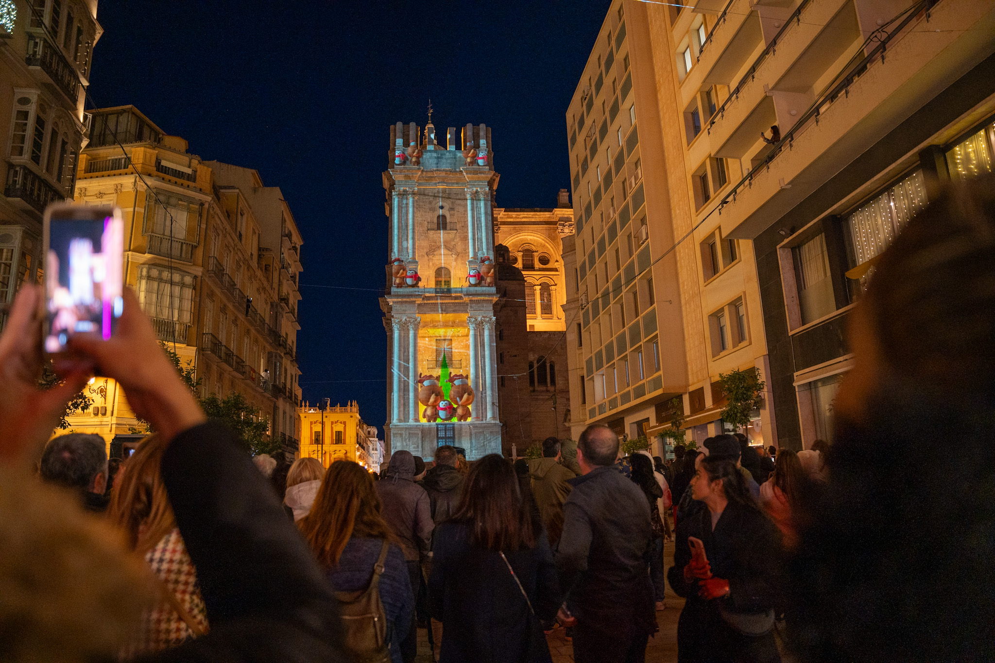 ESTRENO DE ‘ÁNGEL DE LUZ’, EL NUEVO ESPECTÁCULO DE PROYECCIÓN ARQUITECTÓNICA DE LA NAVIDAD EN ...