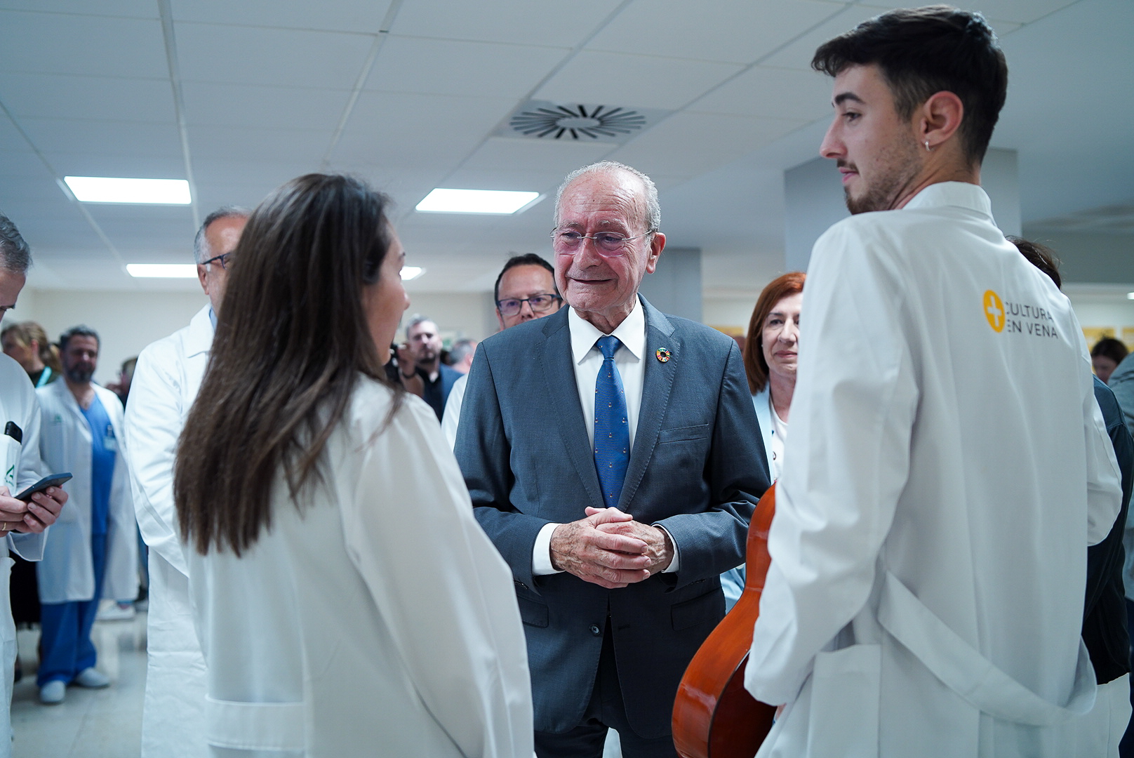 EL PROGRAMA MUNICIPAL ‘CULTURA EN VENA’ LLEGA AL HOSPITAL REGIONAL CON UNA EXPOSICIÓN DE
REPRODUCCIONES DE OBRAS DE SOROLLA