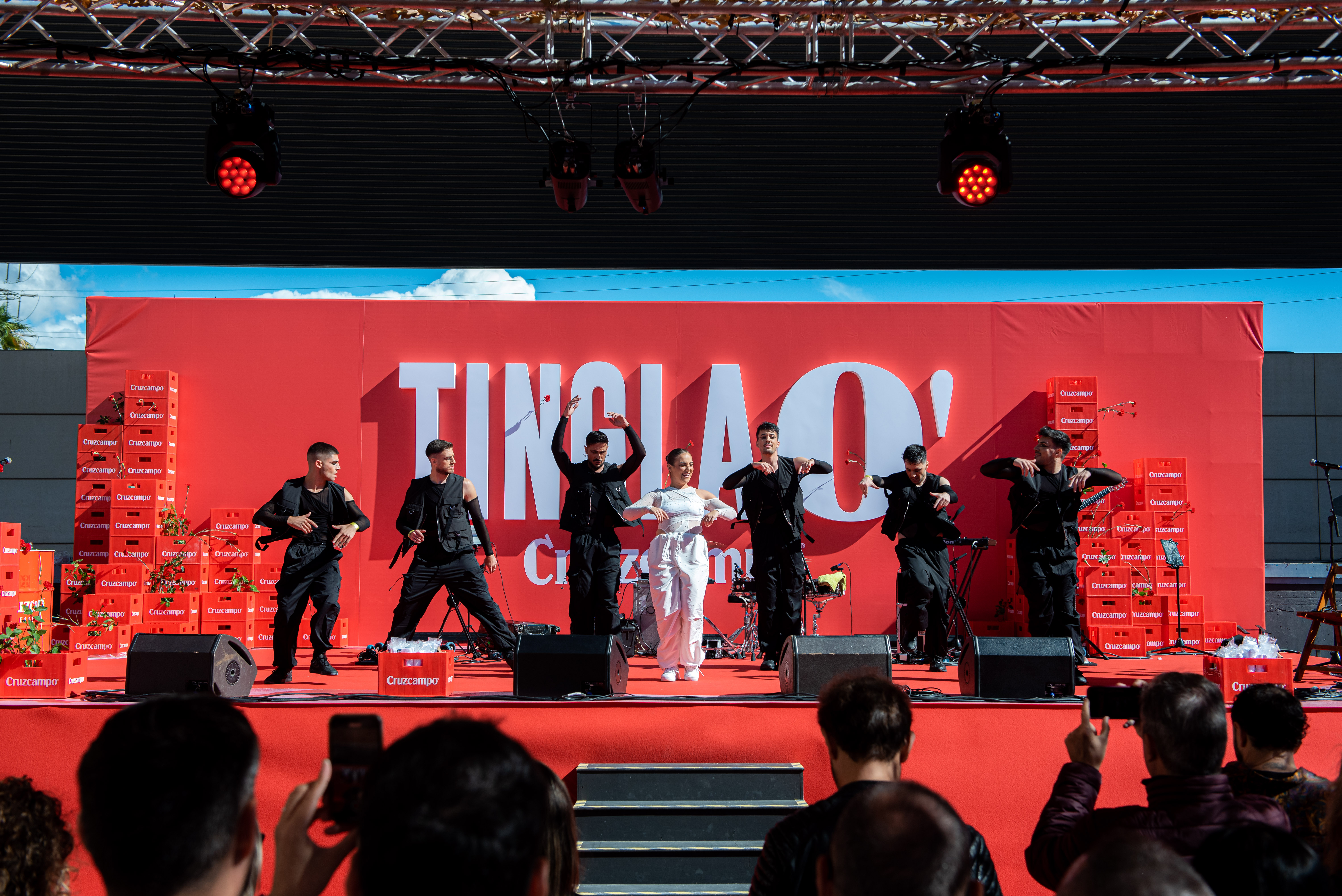 Imágenes del Festival Tinglao" en el Auditorio Municipal Cortijo de Torres (Abre en ventana nueva)