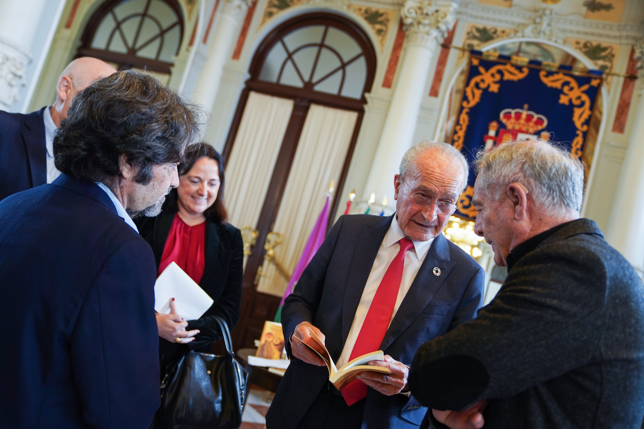 El Ayuntamiento acoge la presentación de ‘Flaubert a la carta’ de Antonio Álvarez, obra ganadora del XVI Premio Málaga de Ensayo (Abre en ventana nueva)