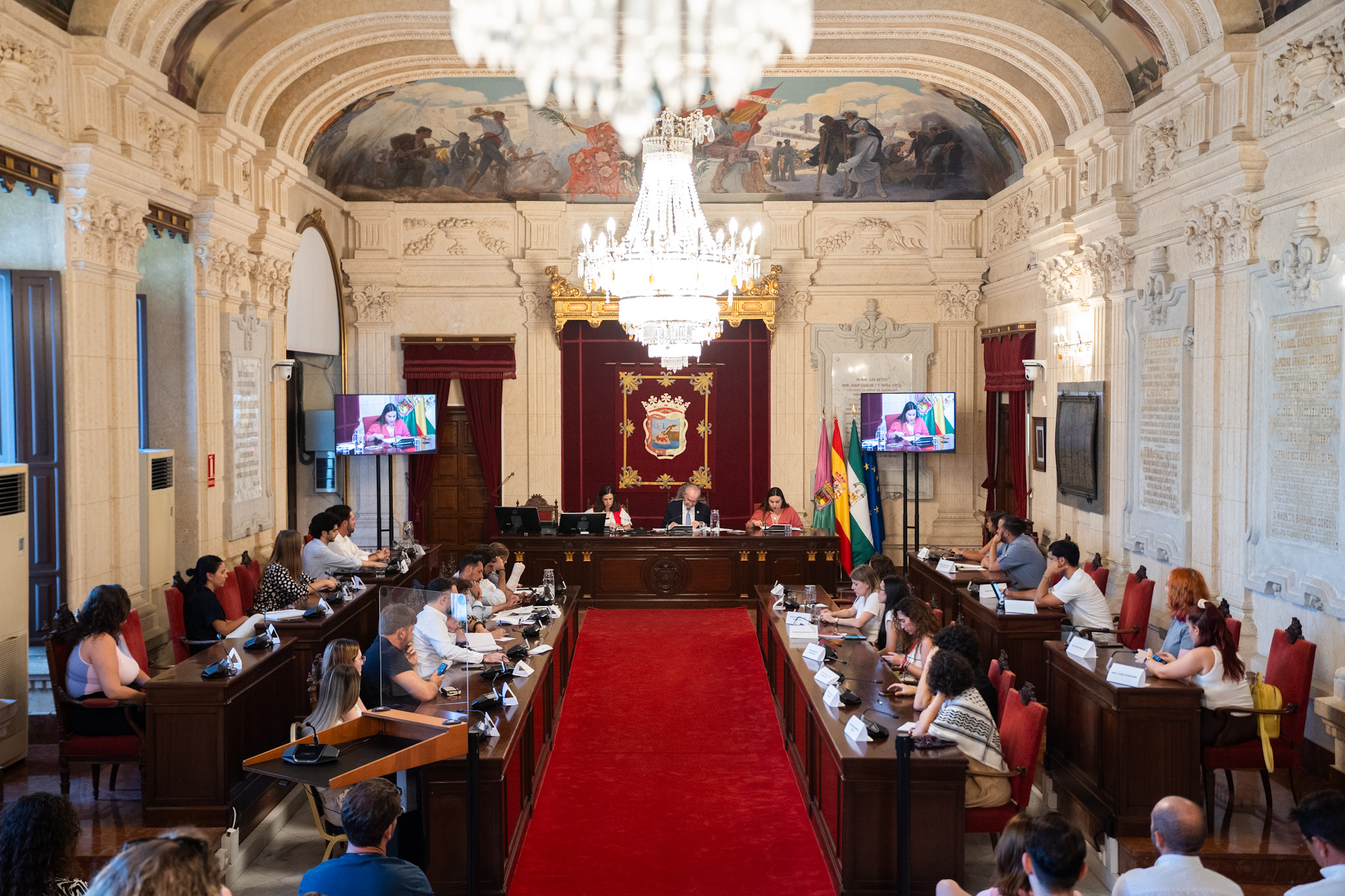 El Ayuntamiento acoge esta tarde una sesión del Consejo Municipal de la Juventud en el que se hace balance del primer año de su creación (Abre en ventana nueva)