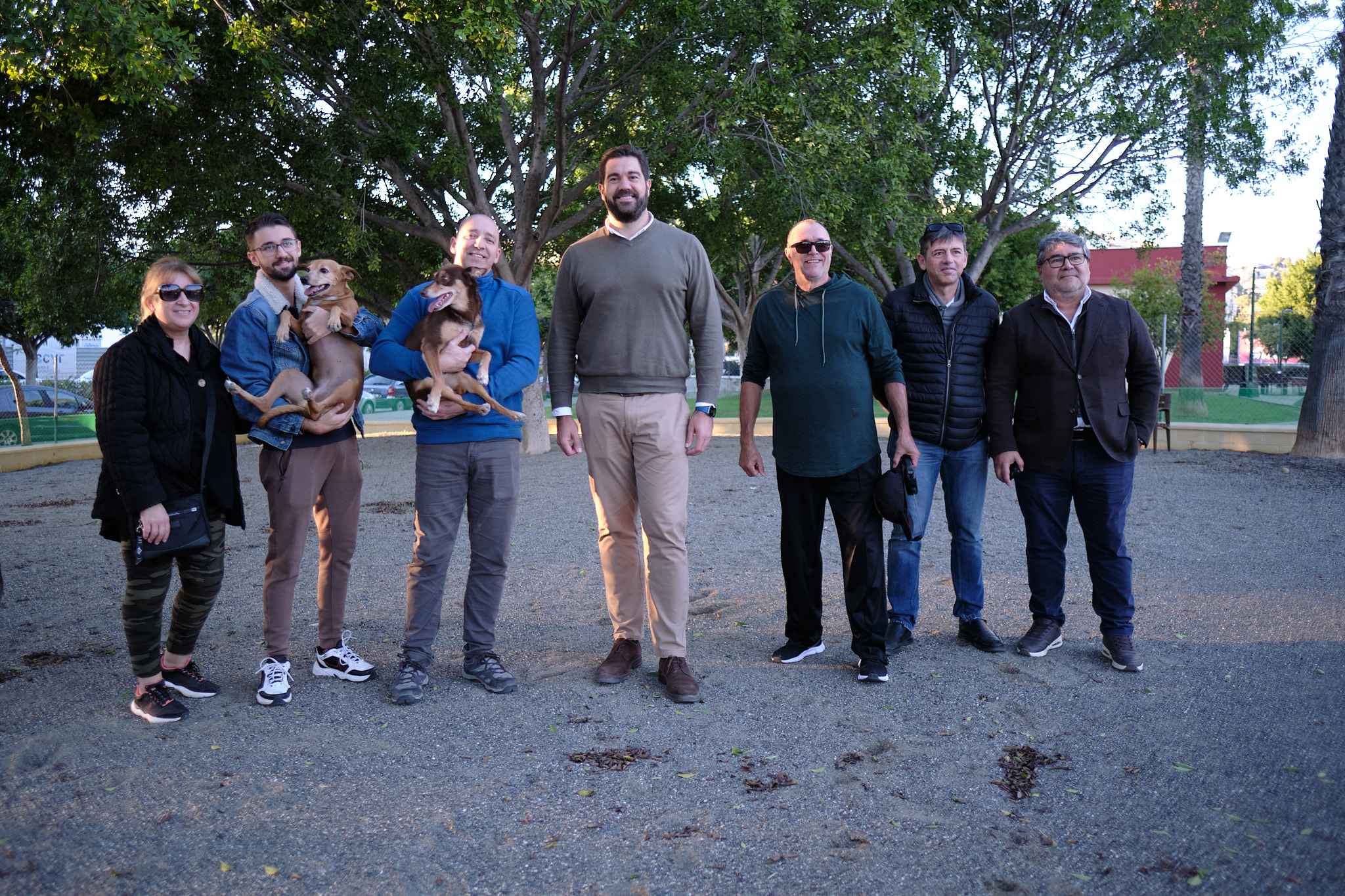 El Ayuntamiento pone en servicio un nuevo parque canino en el distrito Teatinos - Universidad