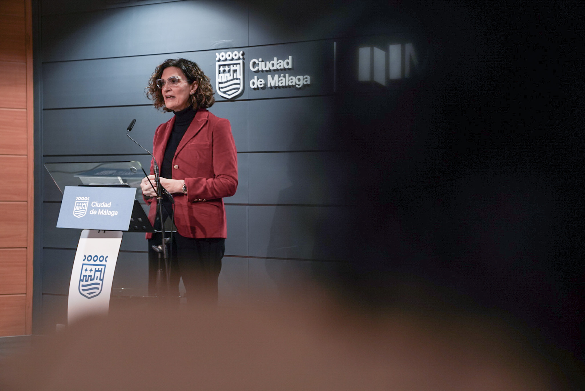 El Ayuntamiento implementa nuevas marcas viales para motos y peatones