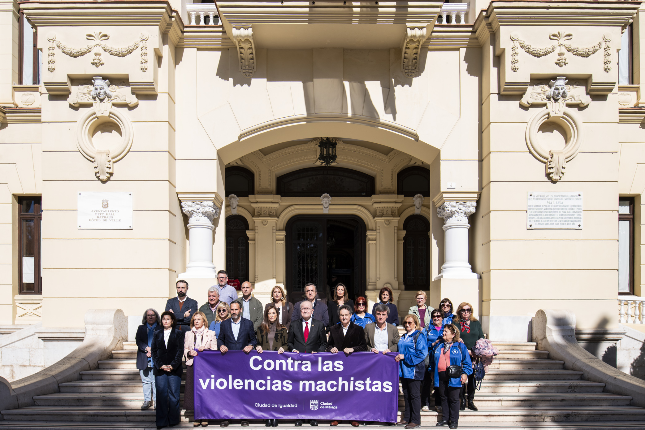 Minuto de silencio por la última víctima de la violencia machista