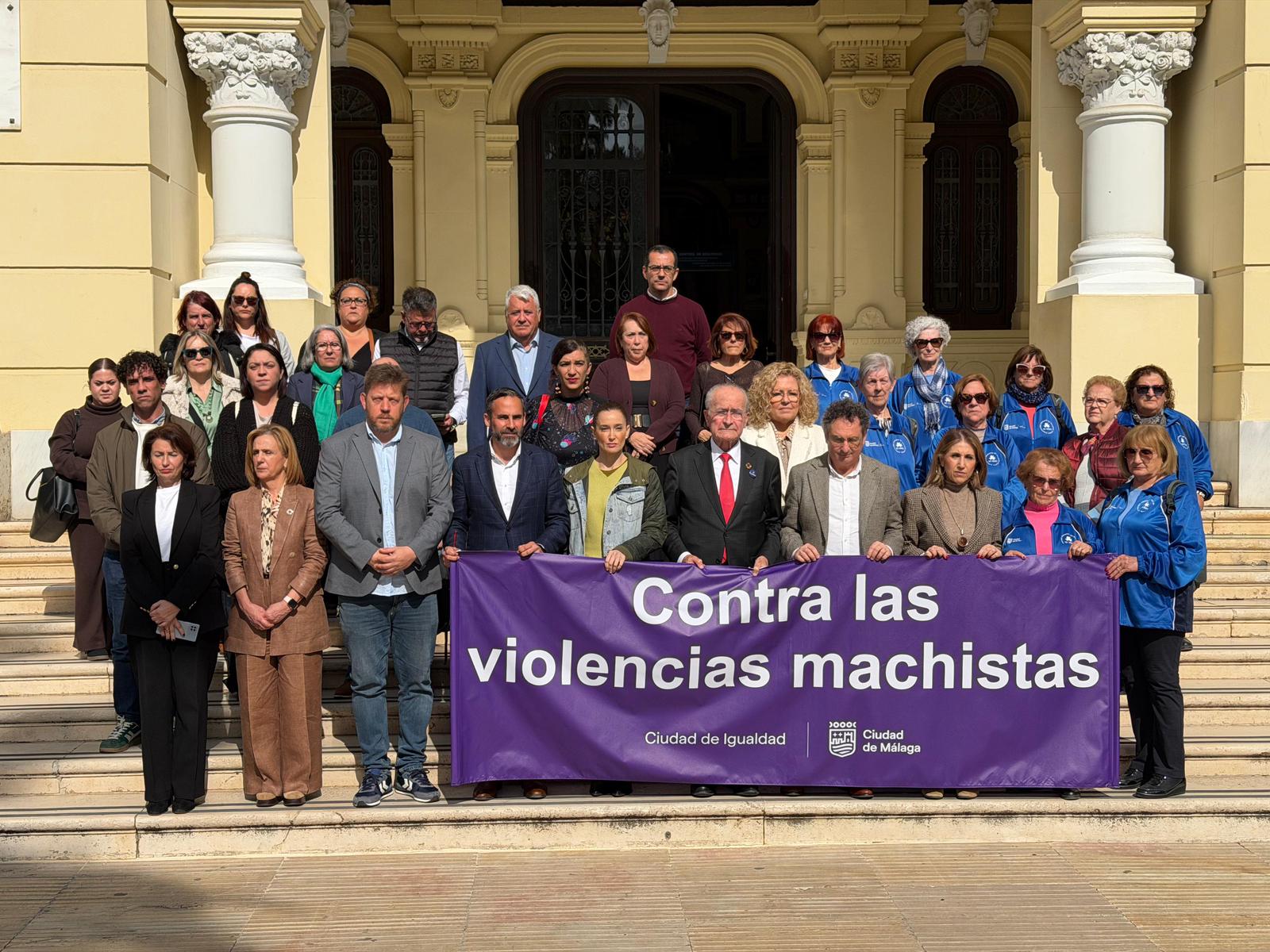 Dos minutos de silencio en memoria de las dos últimas víctimas de violencia machista y de ...