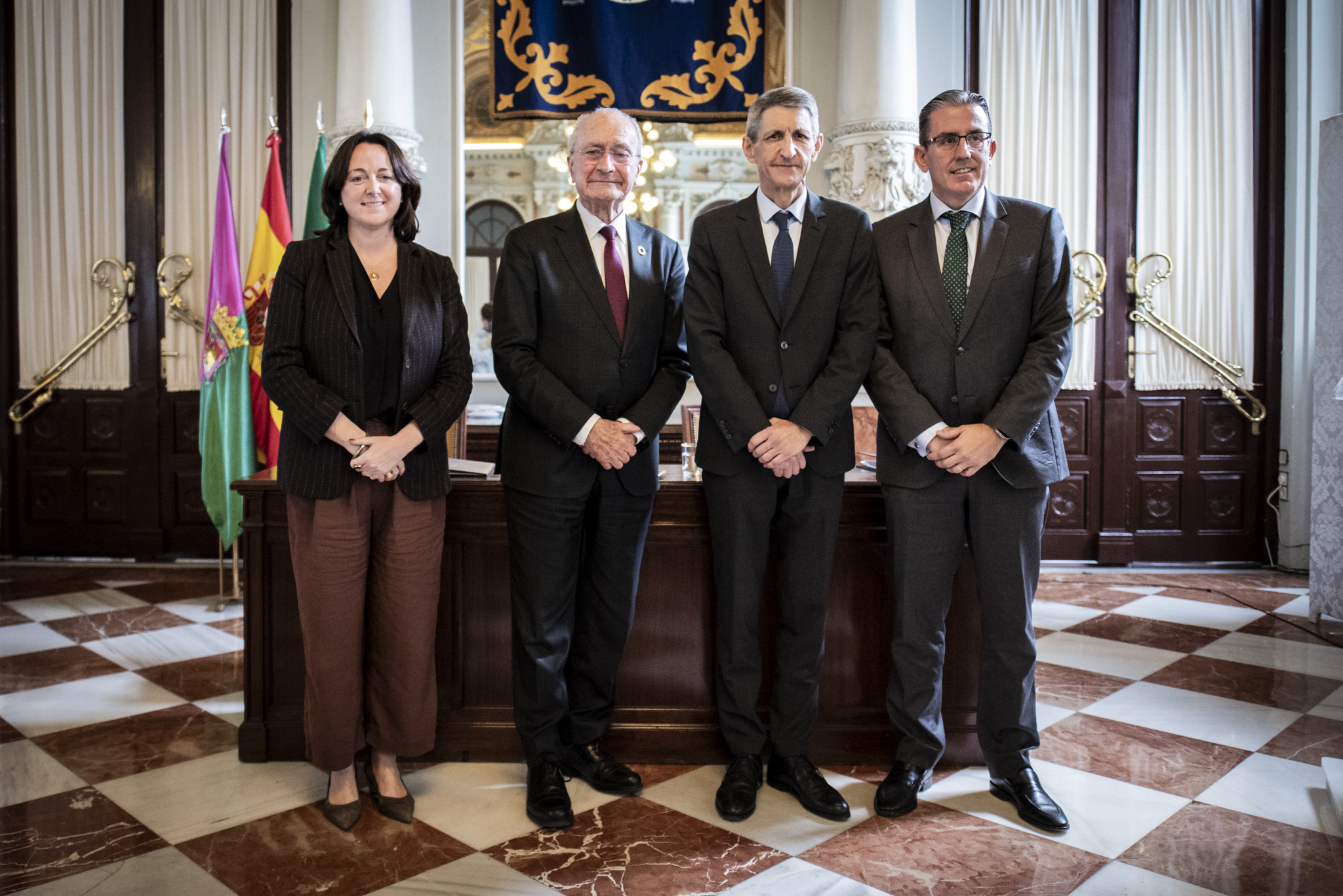 El Ayuntamiento de Málaga y la Fundación Unicaja firman un convenio para el desarrollo de
actividades culturales