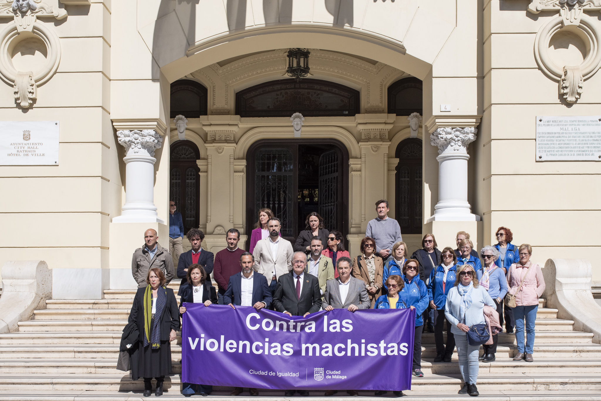 Minuto de silencio en memoria de la última víctima de la violencia machista