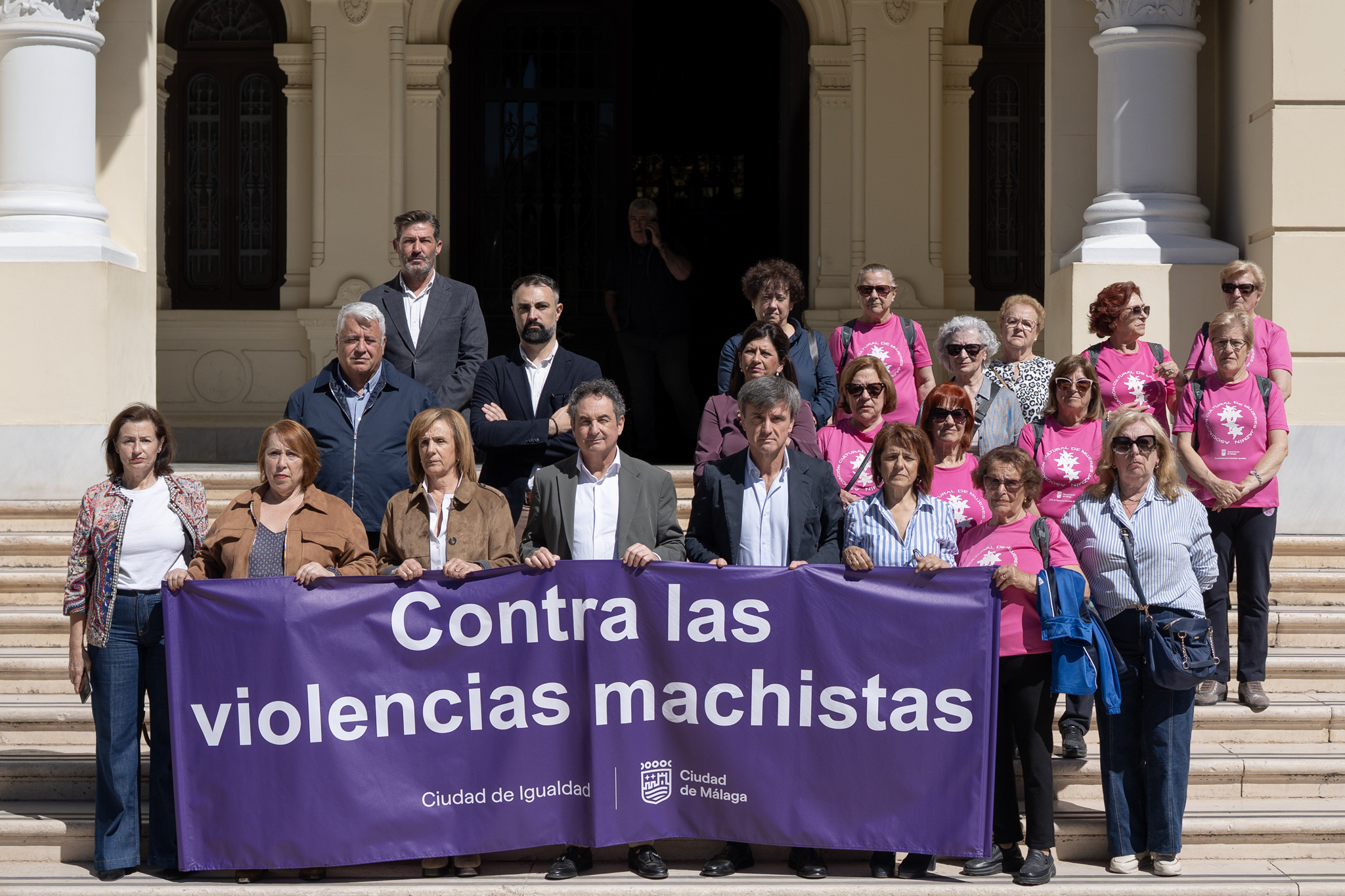 Minuto de silencio por la última víctima confirmada de la violencia machista