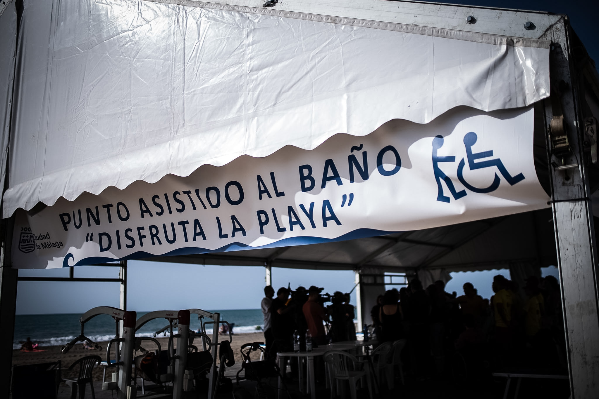 El Ayuntamiento pone en marcha el programa ‘Disfruta la playa’ que ofrece a personas con ...