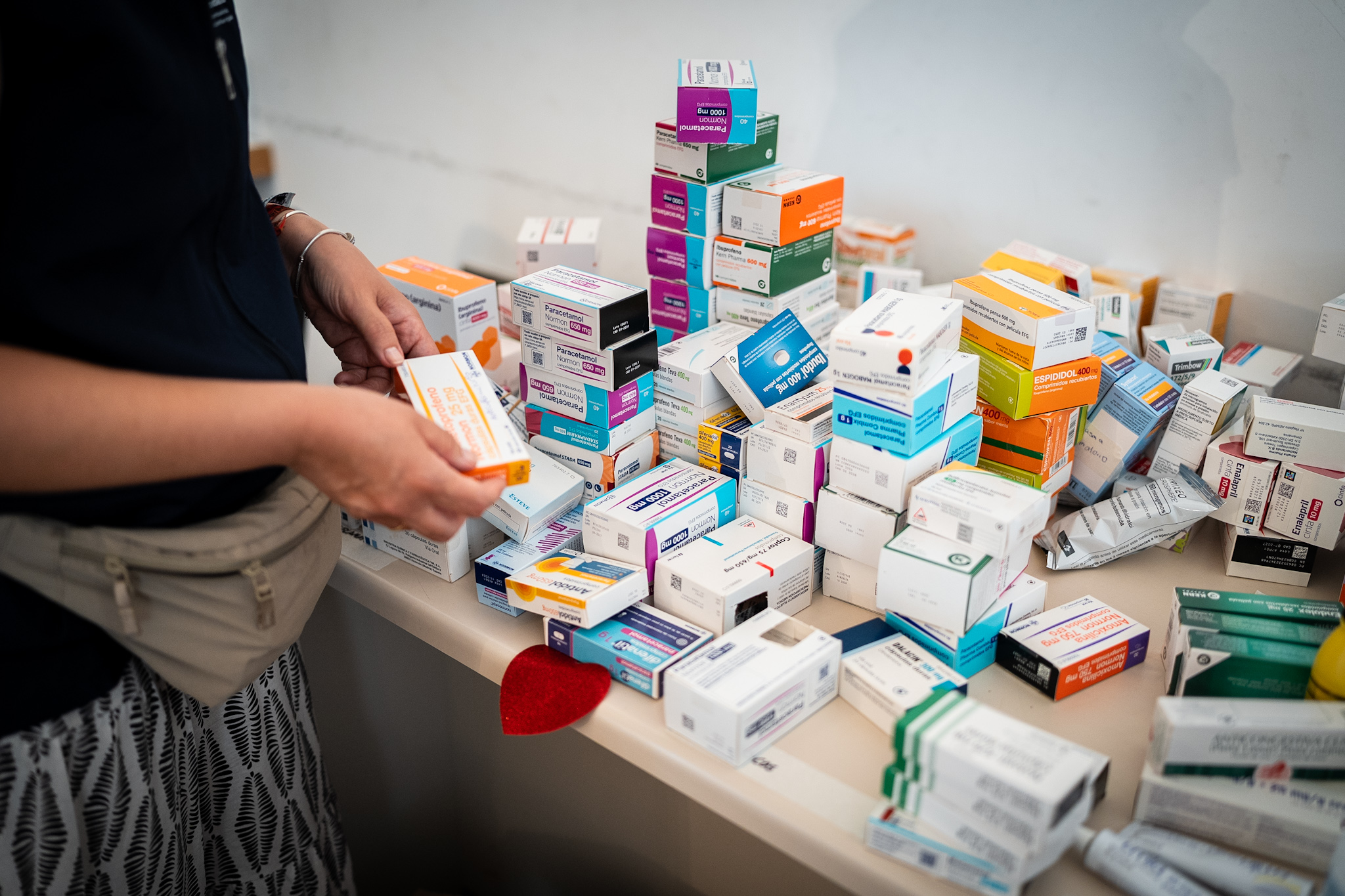 La campaña de recogida de material sanitario en el Centro Municipal de Recursos Participativos ...