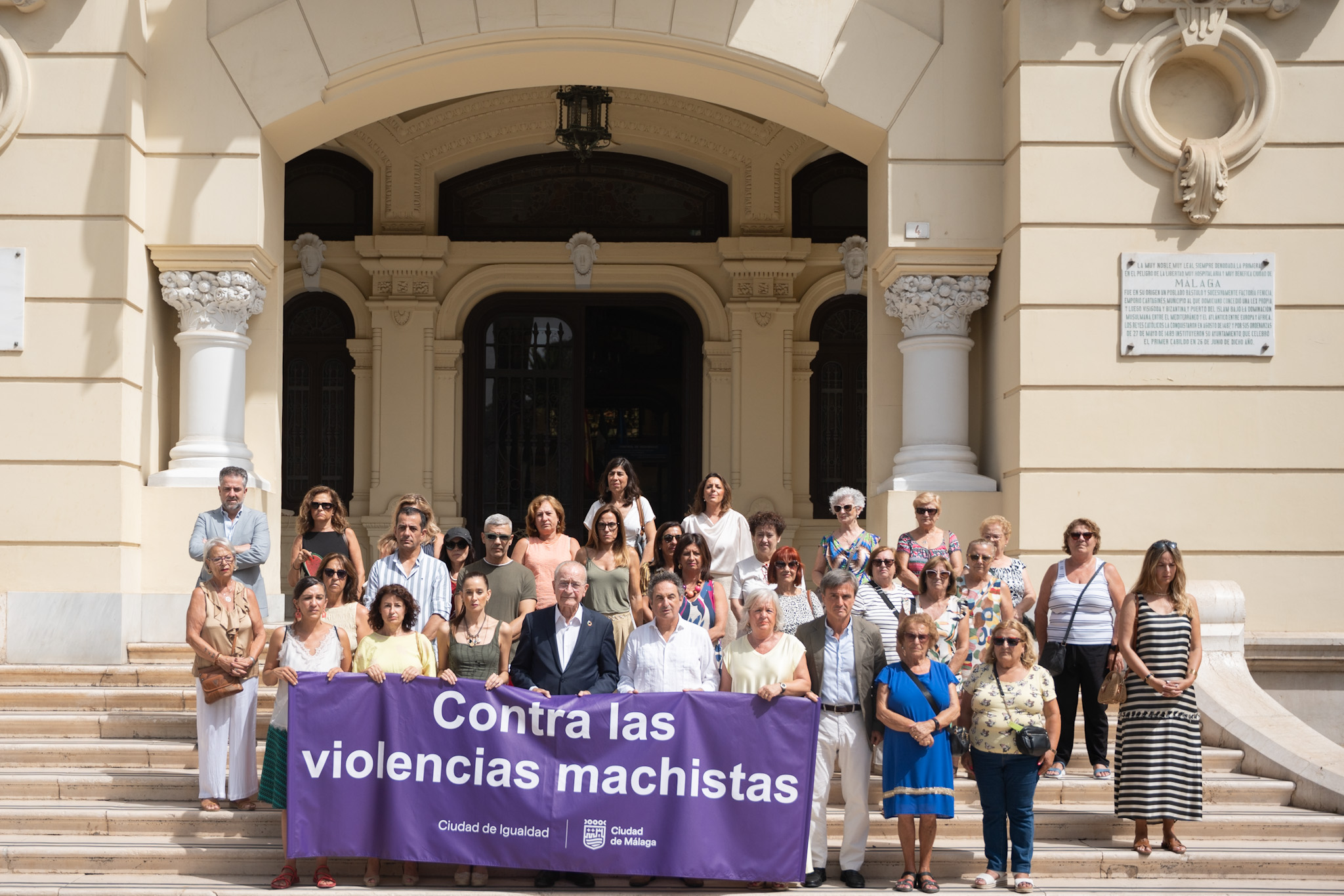 Dos minutos de silencio por las últimas víctimas de violencia machista
