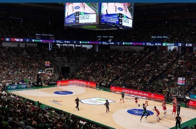 El Ayuntamiento impulsa la renovación integral de las gradas del Palacio de Deportes José María ...